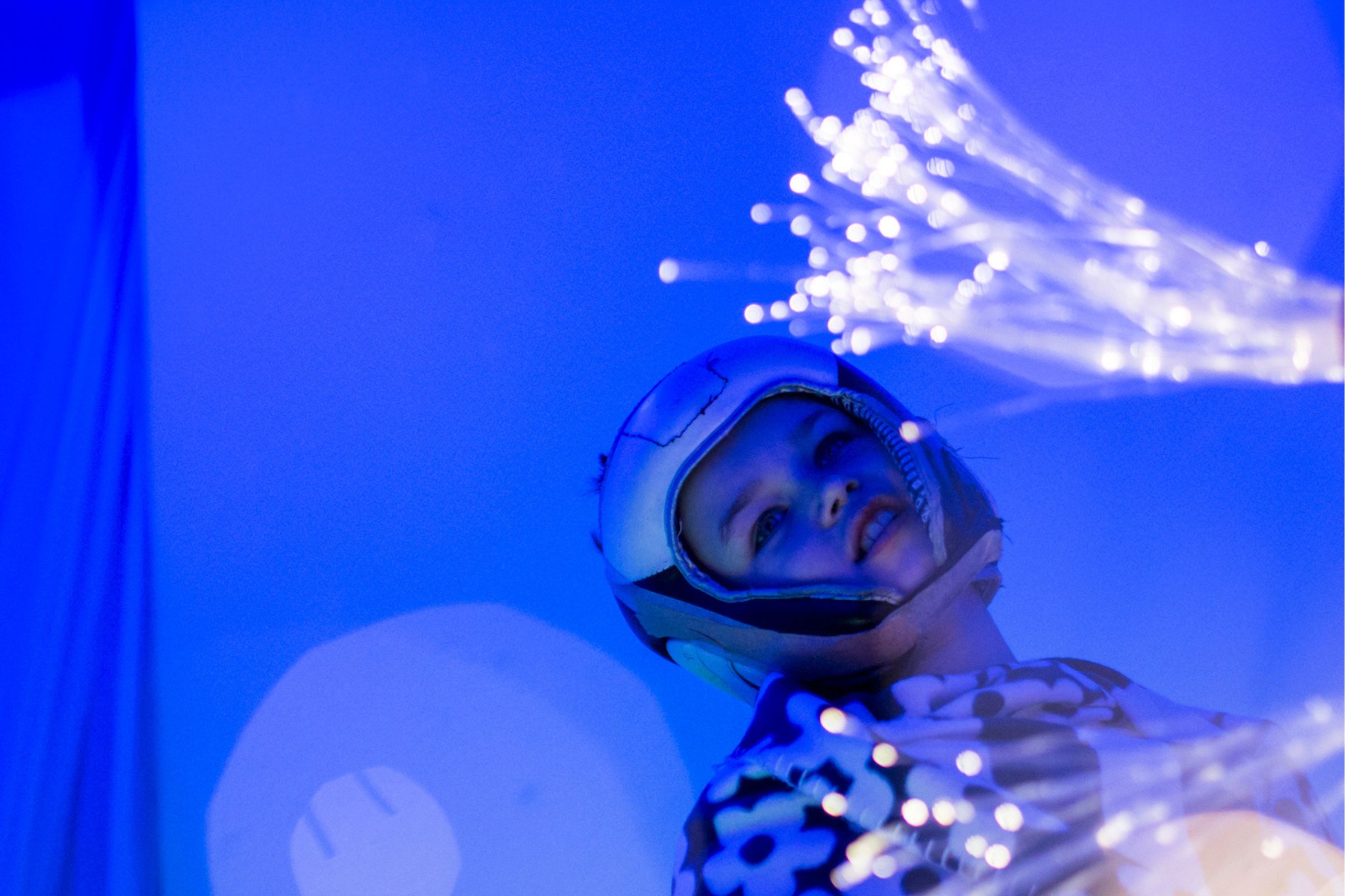 Děti úplňku – příběhy –píseň o autistické sestře